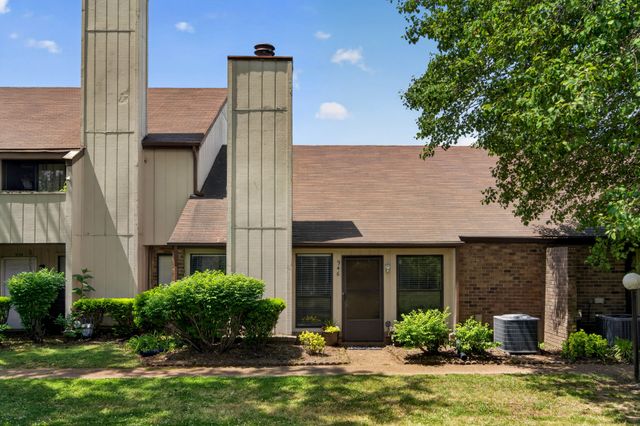 946 Old Fountain Ct, Hermitage, TN 37076