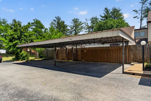 946 Old Fountain Ct, Hermitage, TN 37076