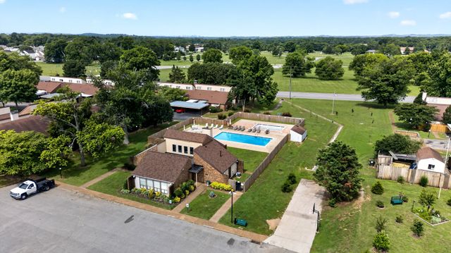 946 Old Fountain Ct, Hermitage, TN 37076