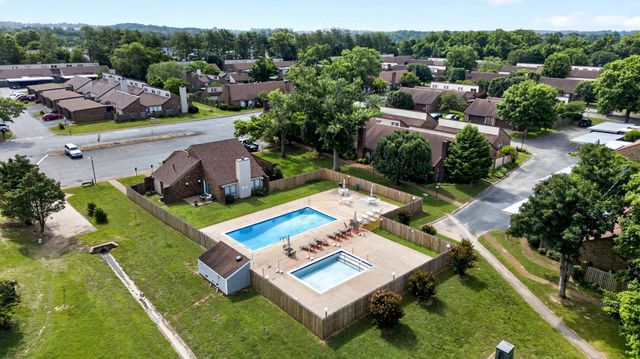 946 Old Fountain Ct, Hermitage, TN 37076