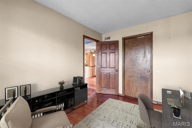 1621 N 6th Street, De Soto, MO 63020