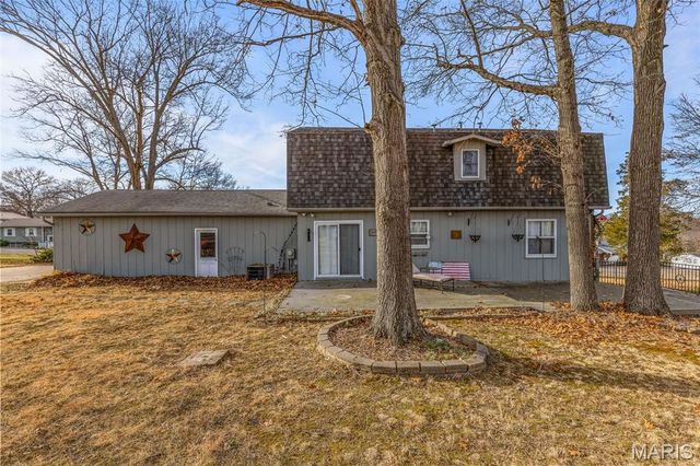 1621 N 6th Street, De Soto, MO 63020