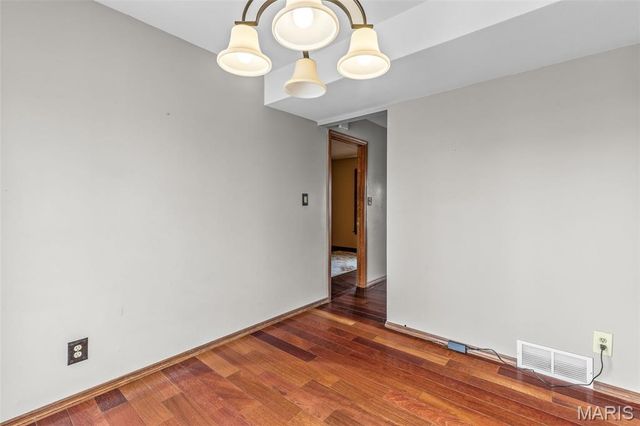 1621 N 6th Street, De Soto, MO 63020