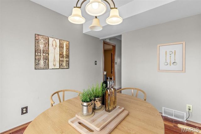 1621 N 6th Street, De Soto, MO 63020