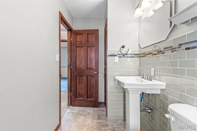 1621 N 6th Street, De Soto, MO 63020