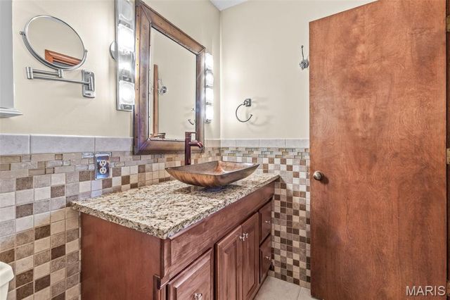 1621 N 6th Street, De Soto, MO 63020