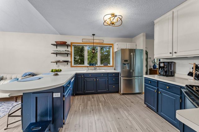 2001 Stonepine Avenue, Hudson, WI 54016