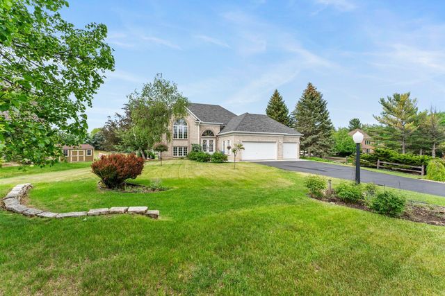 2001 Stonepine Avenue, Hudson, WI 54016
