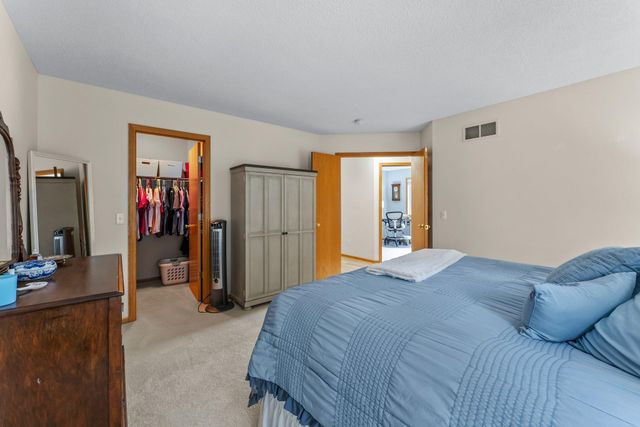 2001 Stonepine Avenue, Hudson, WI 54016