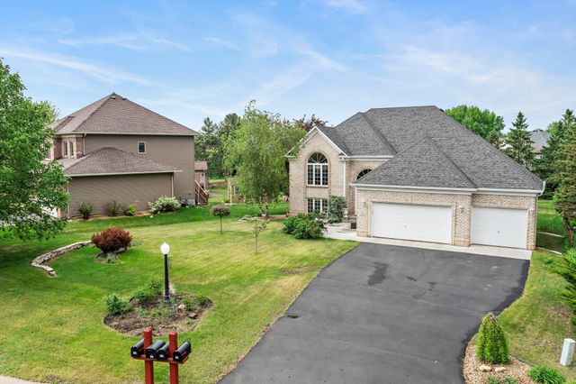2001 Stonepine Avenue, Hudson, WI 54016