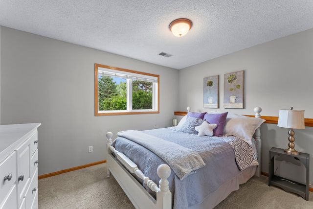 2001 Stonepine Avenue, Hudson, WI 54016