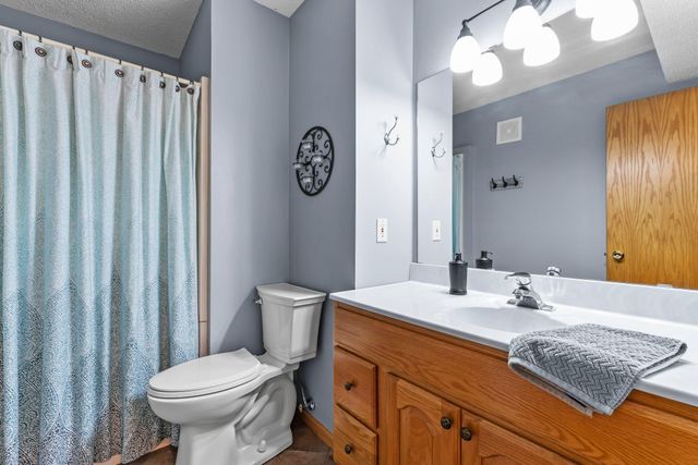 2001 Stonepine Avenue, Hudson, WI 54016