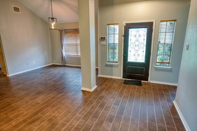 308 County Road 893b, Angleton, TX 77515