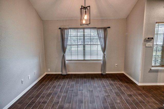 308 County Road 893b, Angleton, TX 77515