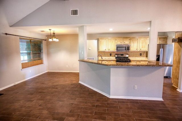 308 County Road 893b, Angleton, TX 77515