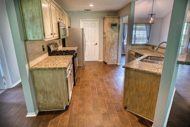 308 County Road 893b, Angleton, TX 77515