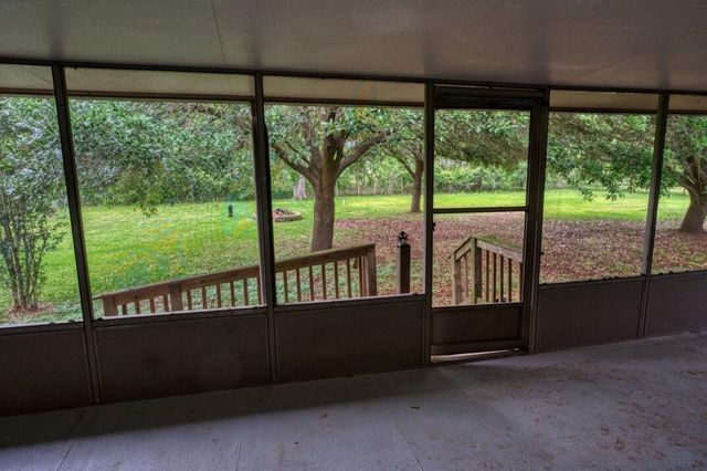 308 County Road 893b, Angleton, TX 77515
