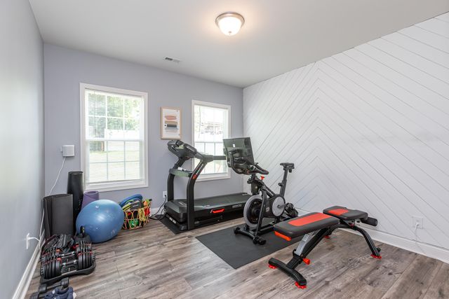 3032 Rosewood Drive, Versailles, KY 40383