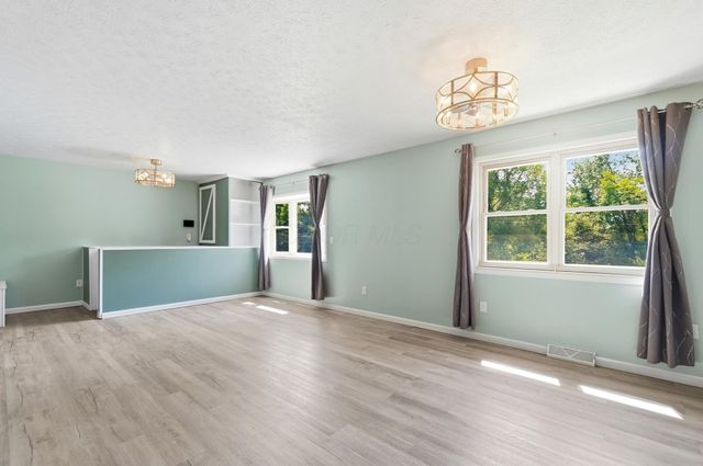 1280 Creekside Place, Reynoldsburg, OH 43068