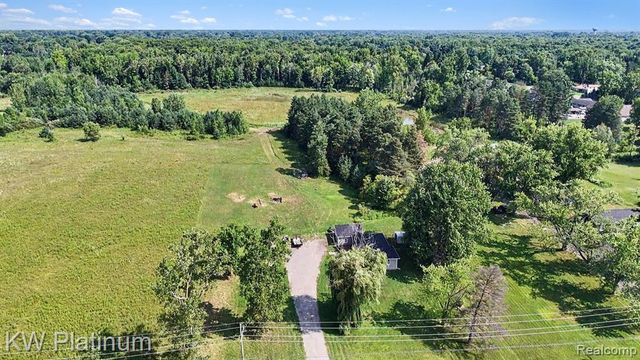 4560 Lapeer Road, Kimball, MI 48074