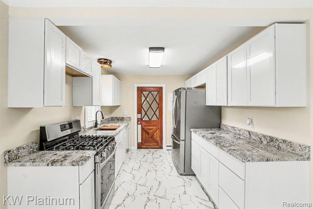 4560 Lapeer Road, Kimball, MI 48074