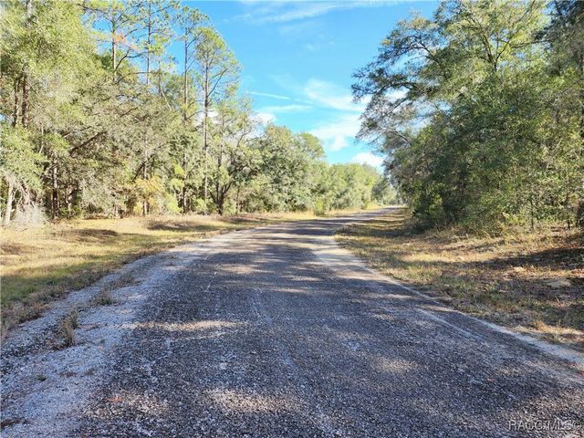 8760 N Malibu Road, Citrus Springs, FL 34434