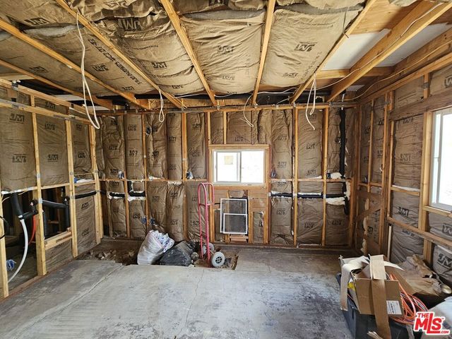 7797 Quartz Road, Mojave, CA 93519