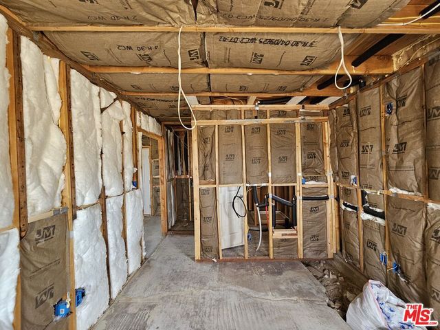 7797 Quartz Road, Mojave, CA 93519