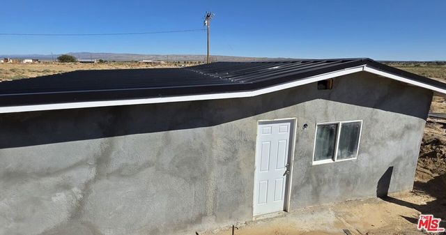7797 Quartz Road, Mojave, CA 93519