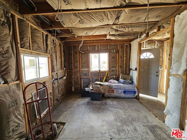 7797 Quartz Road, Mojave, CA 93519