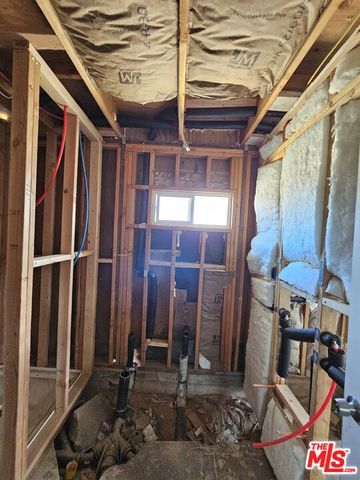 7797 Quartz Road, Mojave, CA 93519