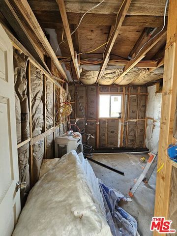 7797 Quartz Road, Mojave, CA 93519