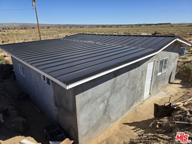 7797 Quartz Road, Mojave, CA 93519