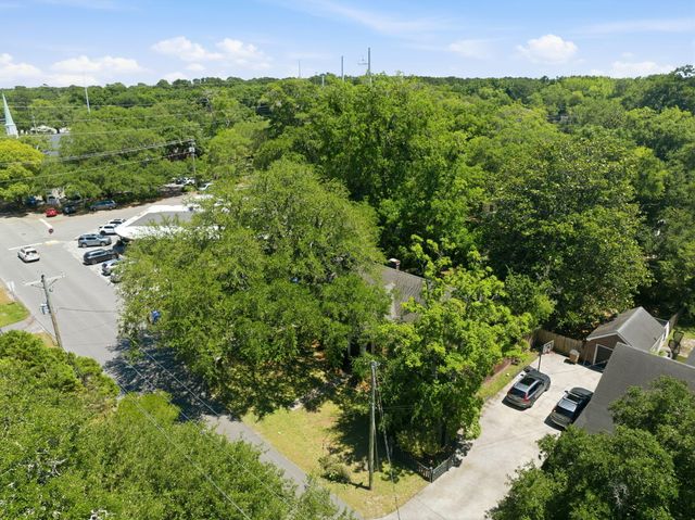 2043 Wappoo Drive, Charleston, SC 29412