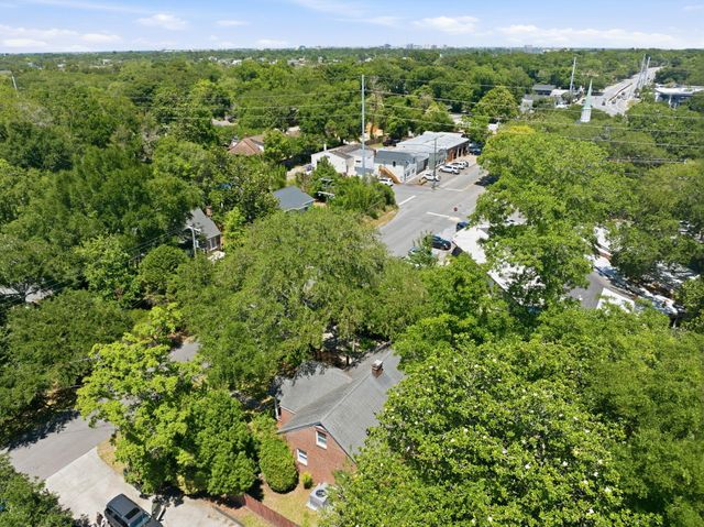 2043 Wappoo Drive, Charleston, SC 29412