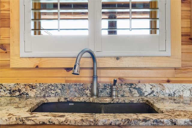 72860 S 220 Road, Wagoner, OK 74467