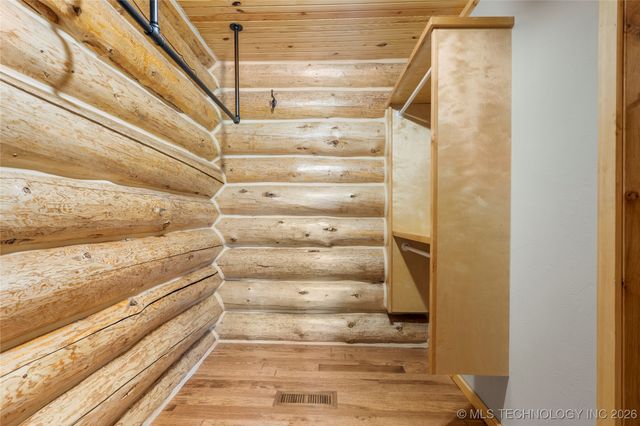 72860 S 220 Road, Wagoner, OK 74467