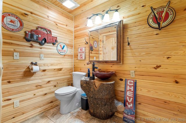 72860 S 220 Road, Wagoner, OK 74467