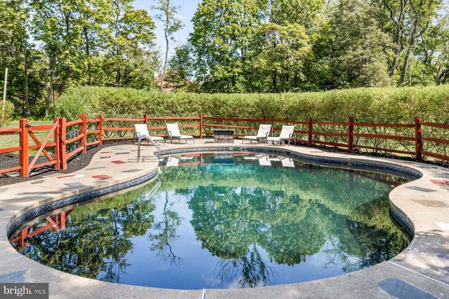 4981 NEW RD, New Hope, PA 18938