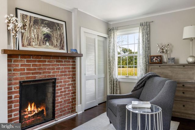 4981 NEW RD, New Hope, PA 18938