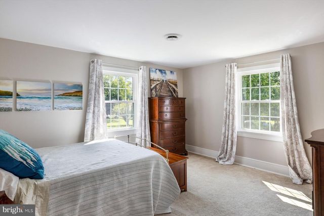 4981 NEW RD, New Hope, PA 18938