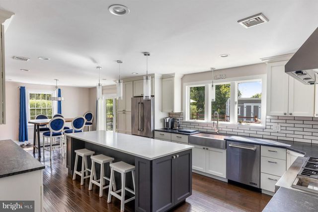 4981 NEW RD, New Hope, PA 18938