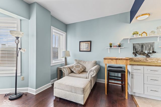 230 E 9th Street 411, Indianapolis, IN 46204