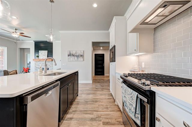 4825 Sand Lily Lane, Edmond, OK 73034