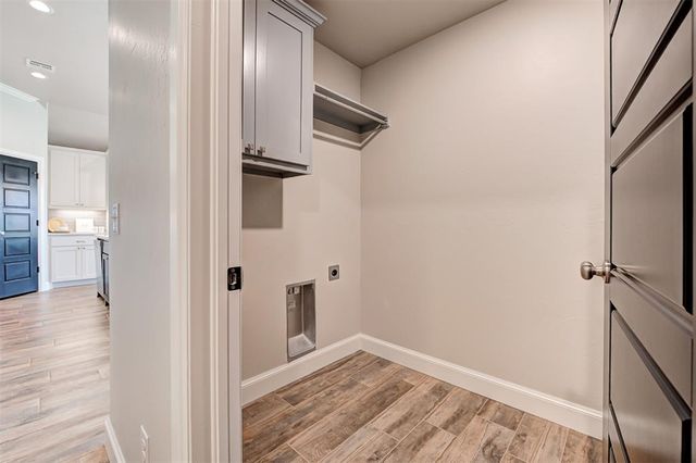 4825 Sand Lily Lane, Edmond, OK 73034