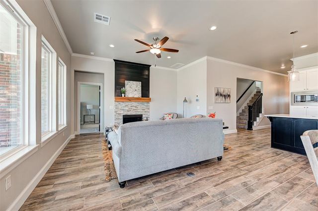 4825 Sand Lily Lane, Edmond, OK 73034