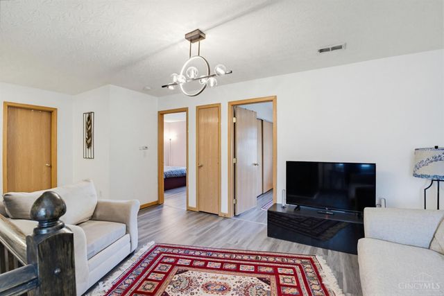 1903 Brixton Court, Goshen Twp, OH 45140