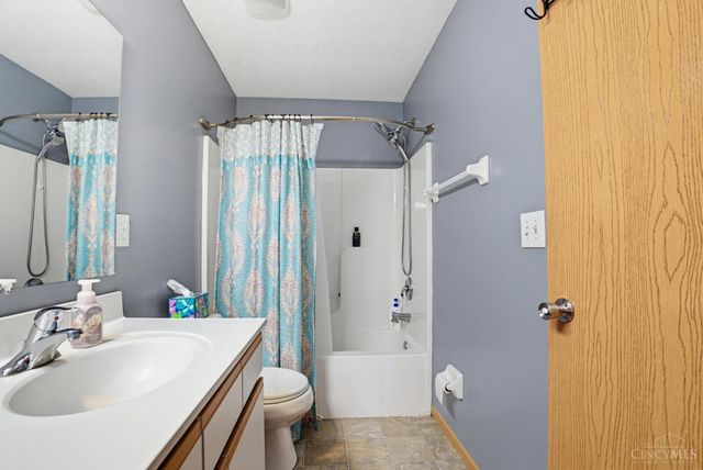 1903 Brixton Court, Goshen Twp, OH 45140