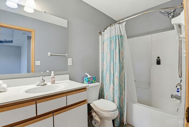1903 Brixton Court, Goshen Twp, OH 45140