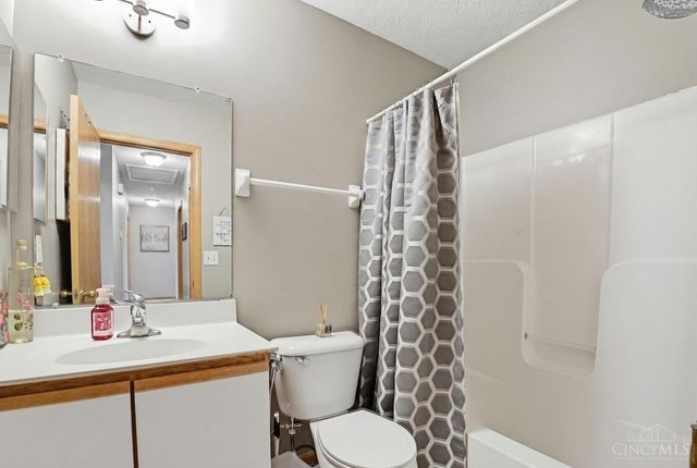 1903 Brixton Court, Goshen Twp, OH 45140